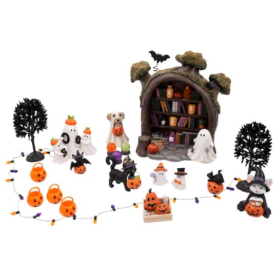 Mini Black Cat on Jack-o'-Lantern by Ashland®